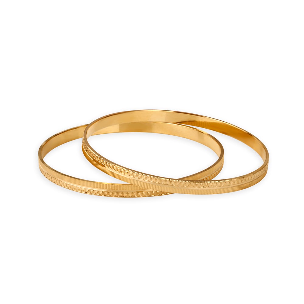 

Textured Glossy Gold Bangle