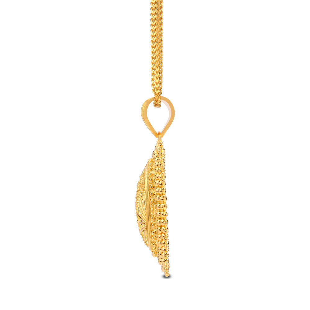 

Traditional Teardrop Round Broad Gold Pendant