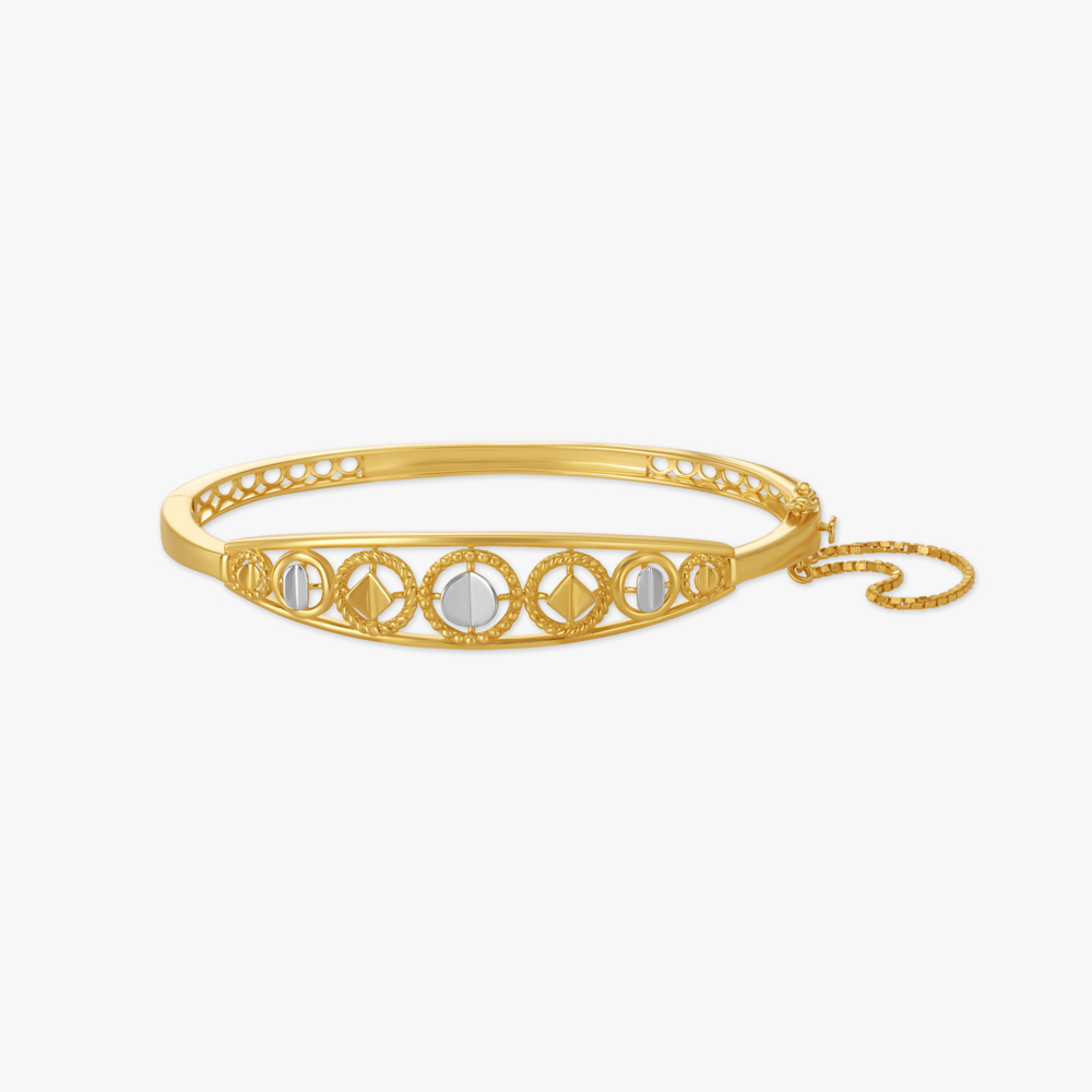 

Elegant Filigree Bangle