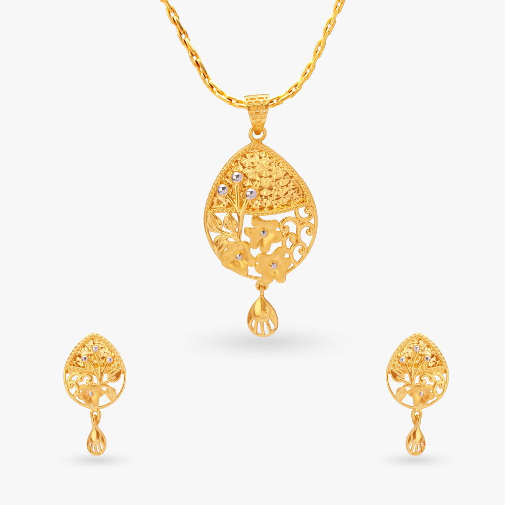 

Exquisite Floral Drop Gold Pendant and Earrings Set