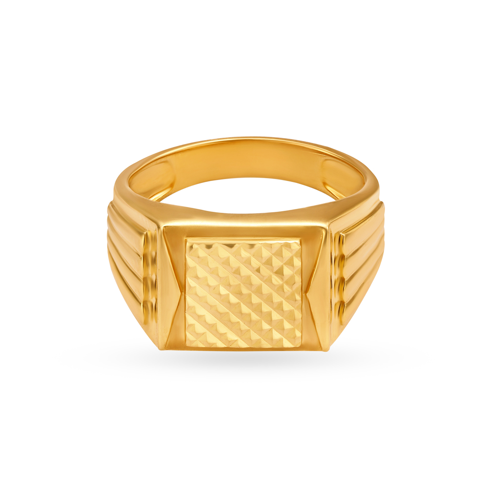 

Sparkling 22 Karat Yellow Gold Textured Square Finger Ring