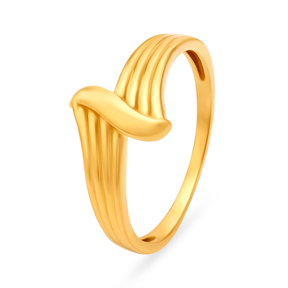 

Sophisticated 22 Karat Yellow Gold Ridged Finger Ring