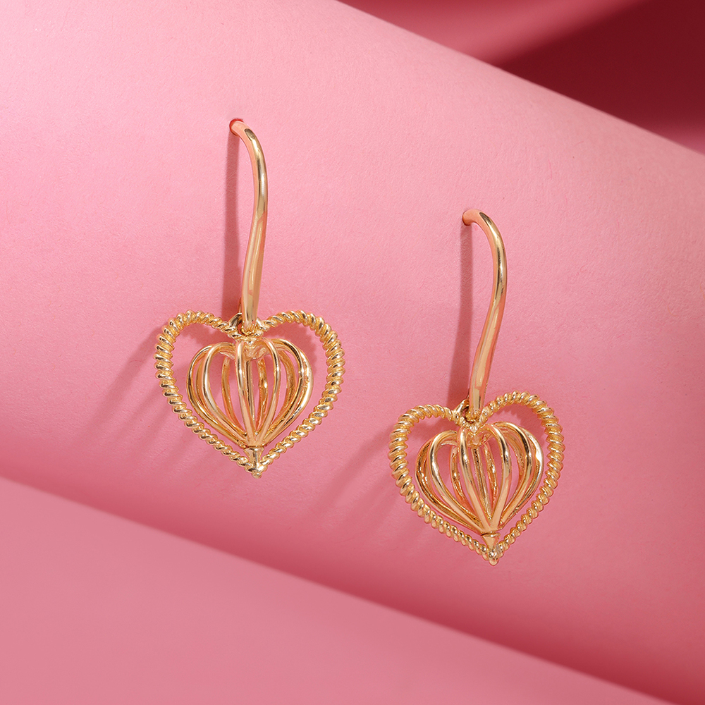 Aria Gold Heart Stud Earrings - Little Star Jewellery