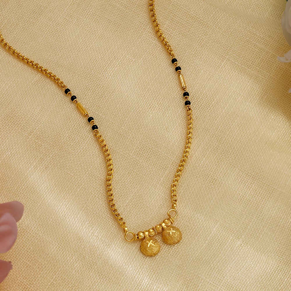 

Shimmering Gold Mangalsutra Pendant