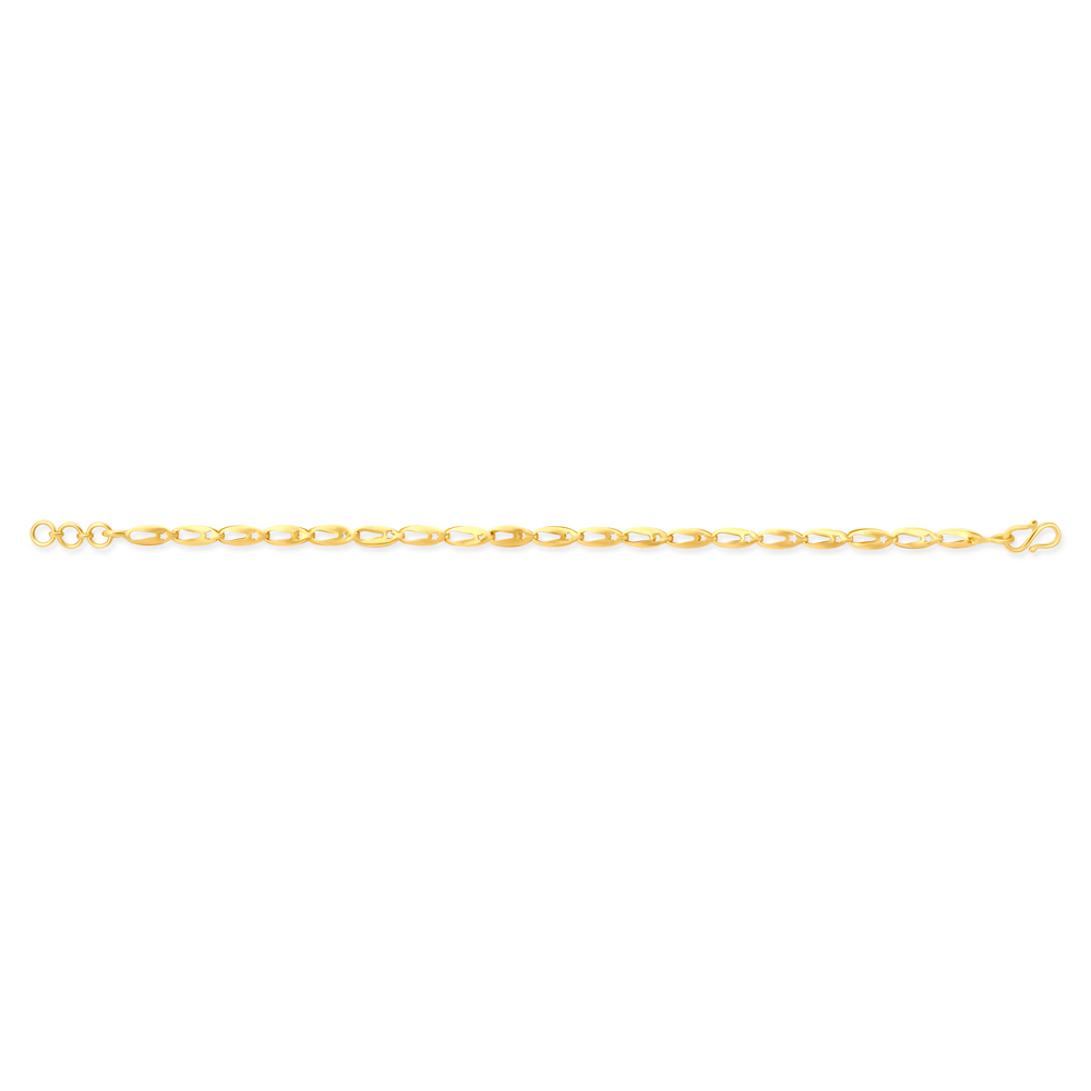 

Charming Yellow Gold Carved Chain-Link Bracelet