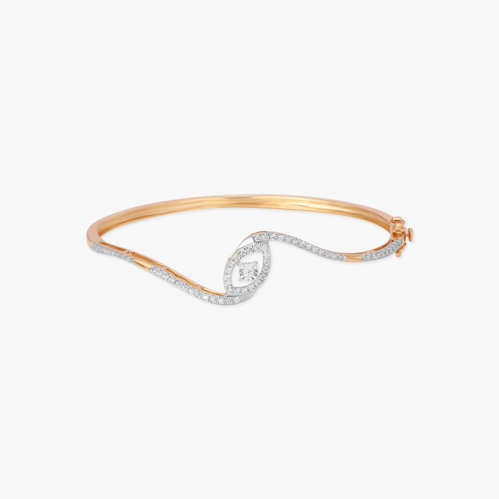 

Wavy Diamond Bangle