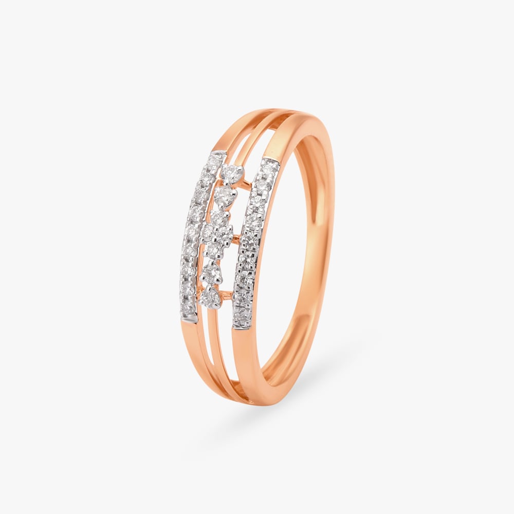 

Triple-Row Diamond Finger Ring