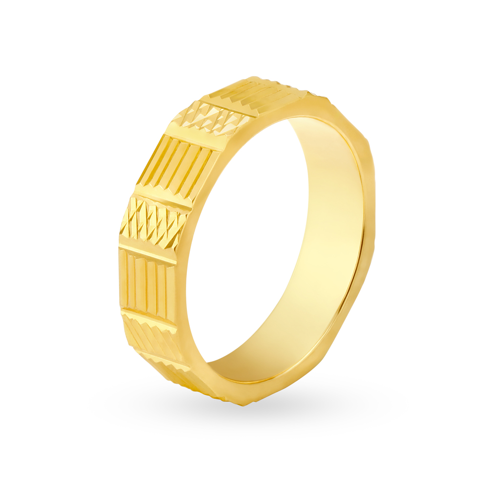 

Ridged Gold Finger Ring for Men