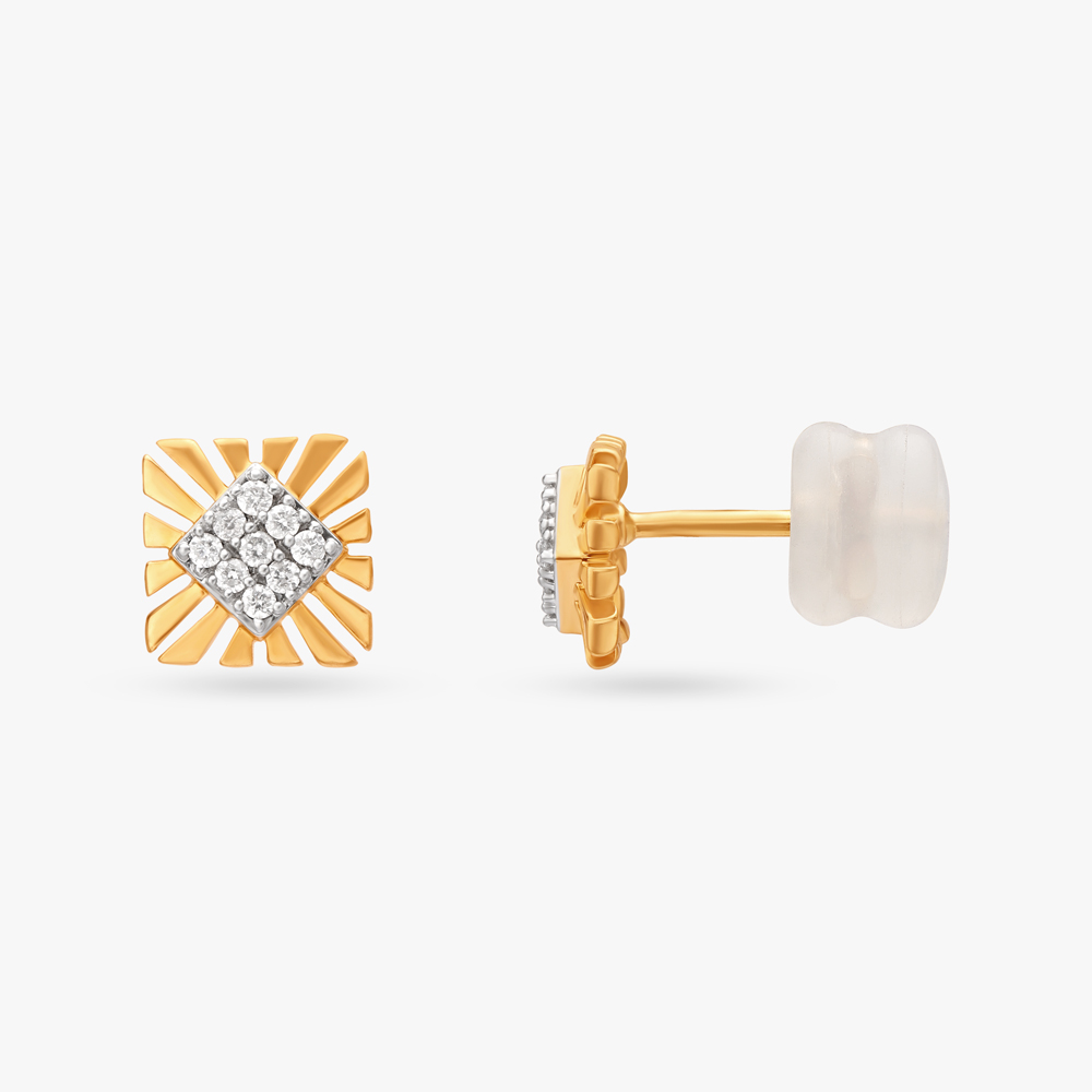 

Gleaming Rhombus Diamond Stud Earrings