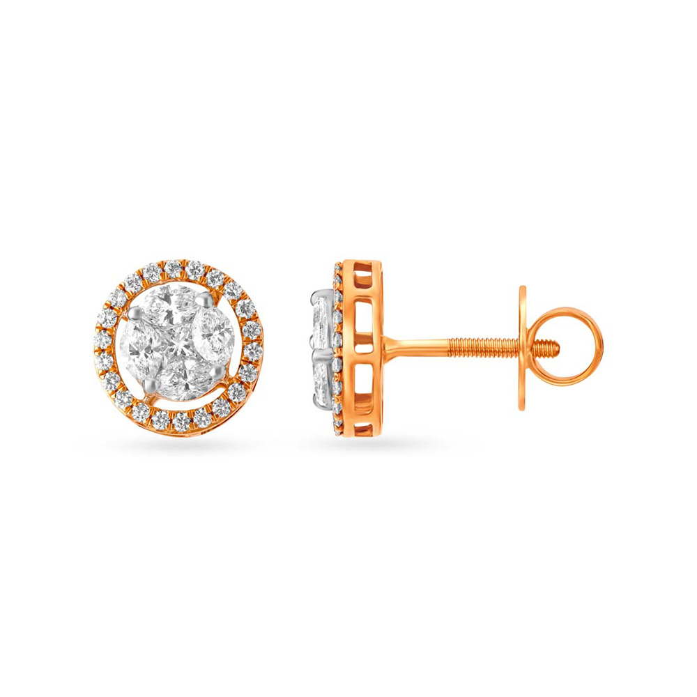 

Glamorous Diamond Stud Earrings