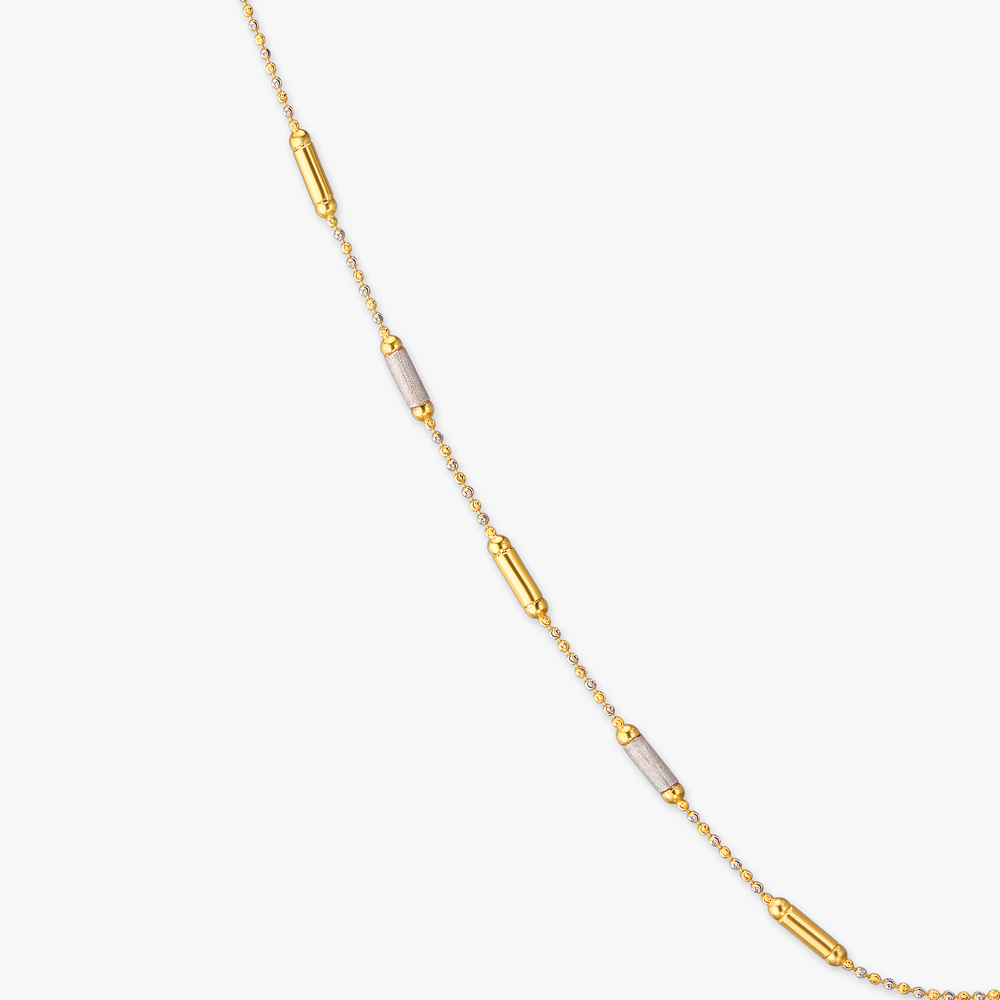 

Refined Luxury Gold Chain