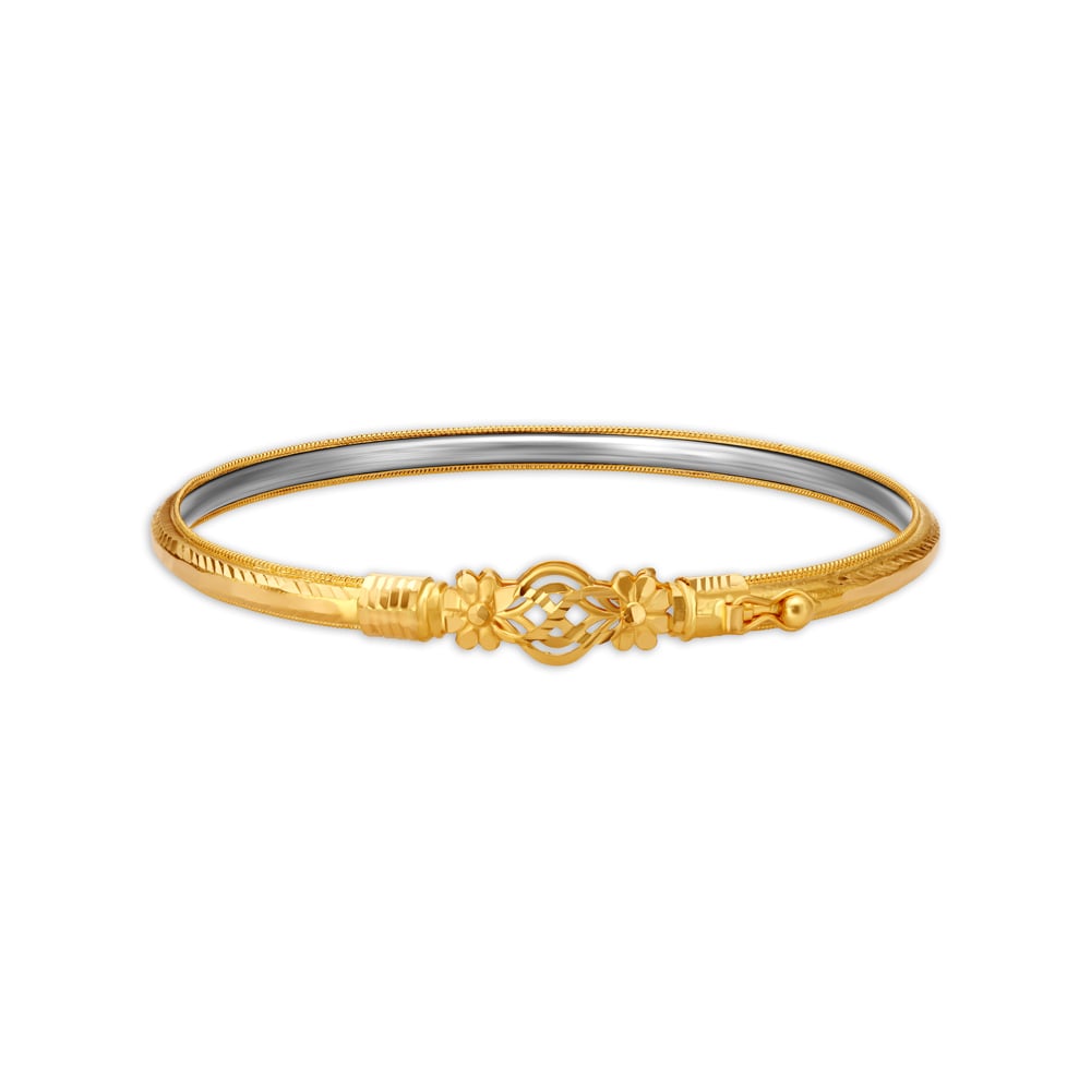 Elegant Modern Gold Bangle