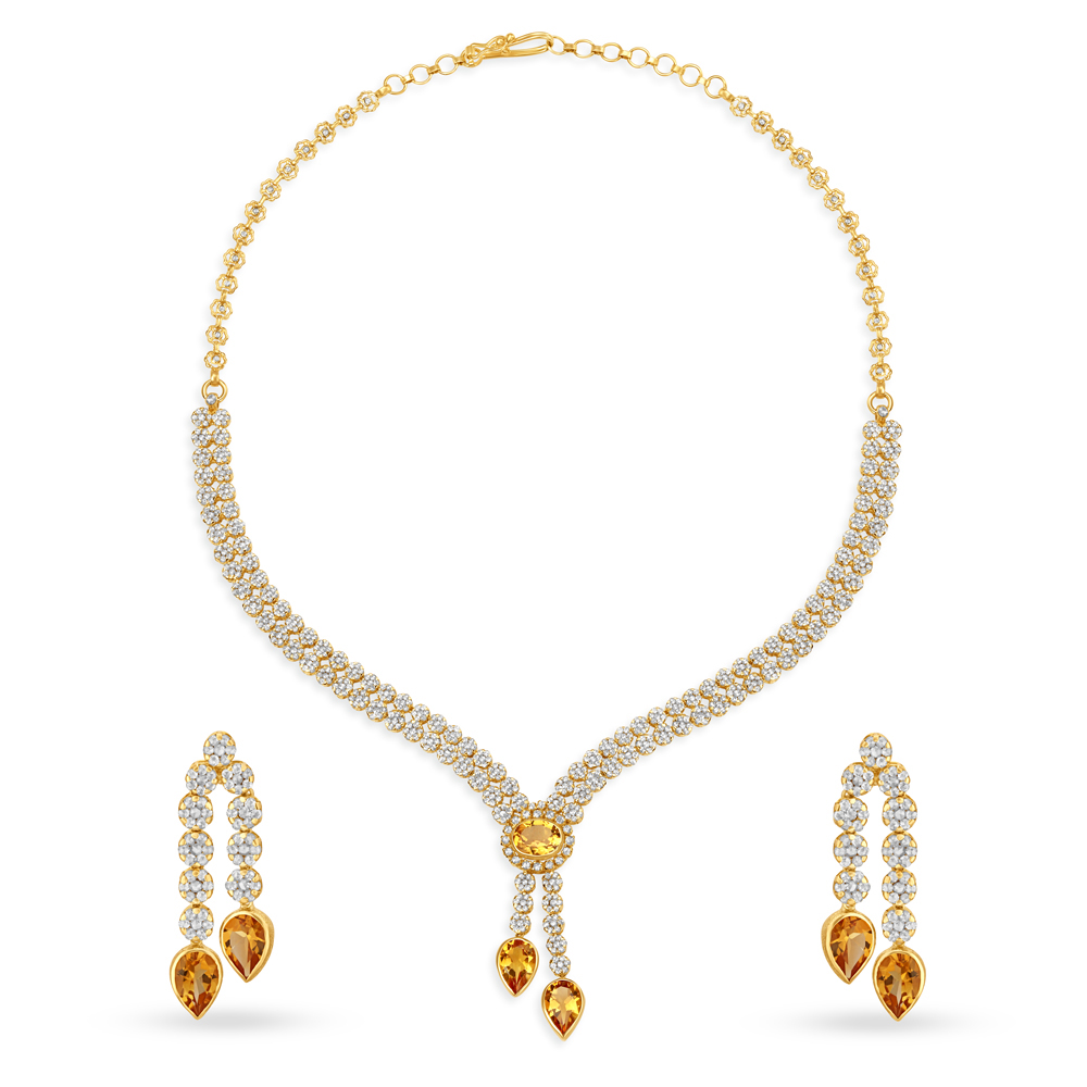 Distinguished Modern Design Gold Necklace Set Studded With Stones