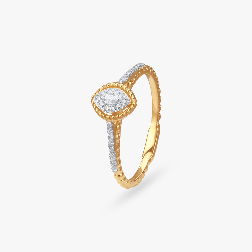 

Halo Marquise Diamond Finger Ring