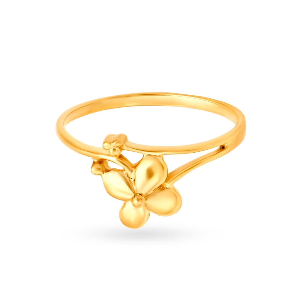 

Delicate 22 Karat Yellow Gold Flowerbud Ring