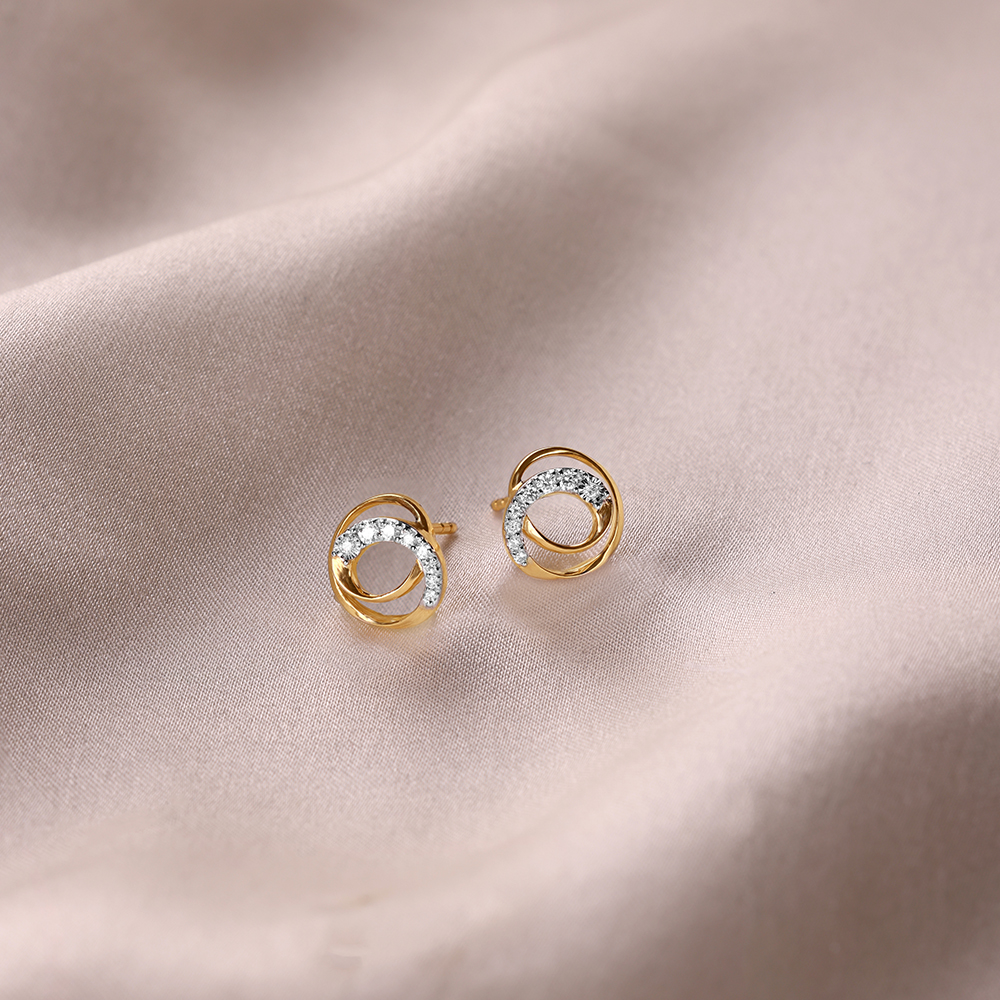 Swirl Elegance 14 Kt Gold & Diamond Stud Earrings