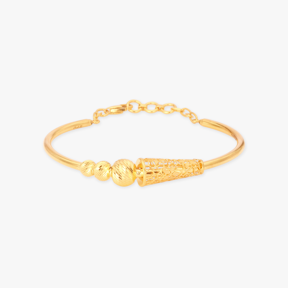 

Entrancing Gold Bangle