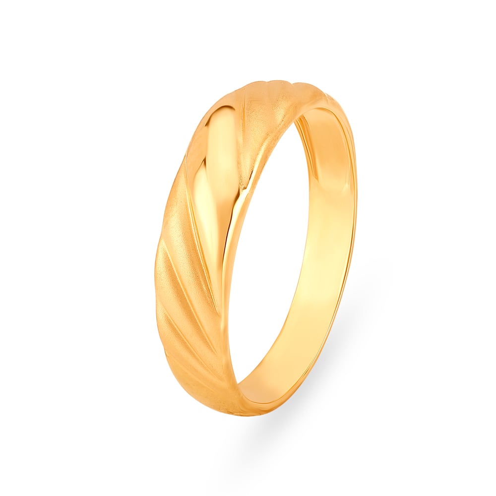 Gold finger sale ring with price