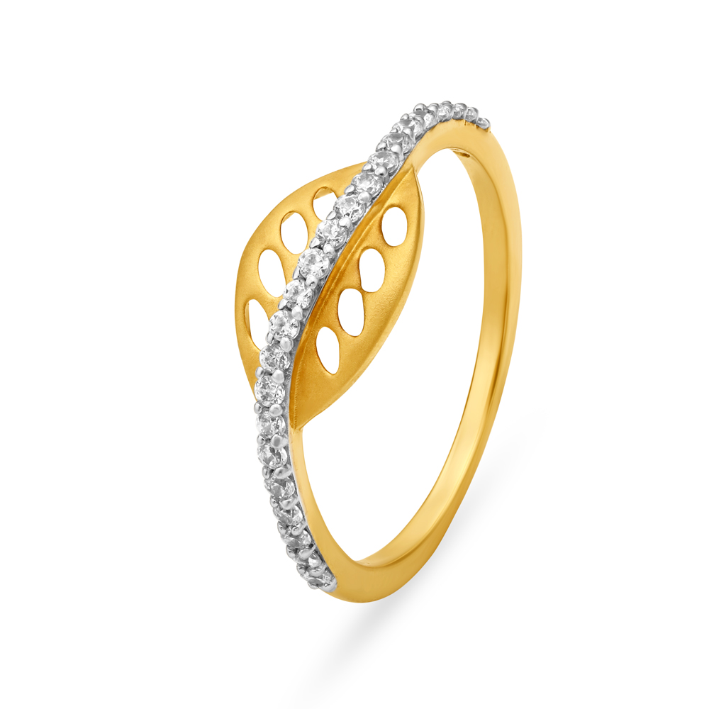 Atypical 22 Karat Yellow Gold And Cubic Zirconia Finger Ring