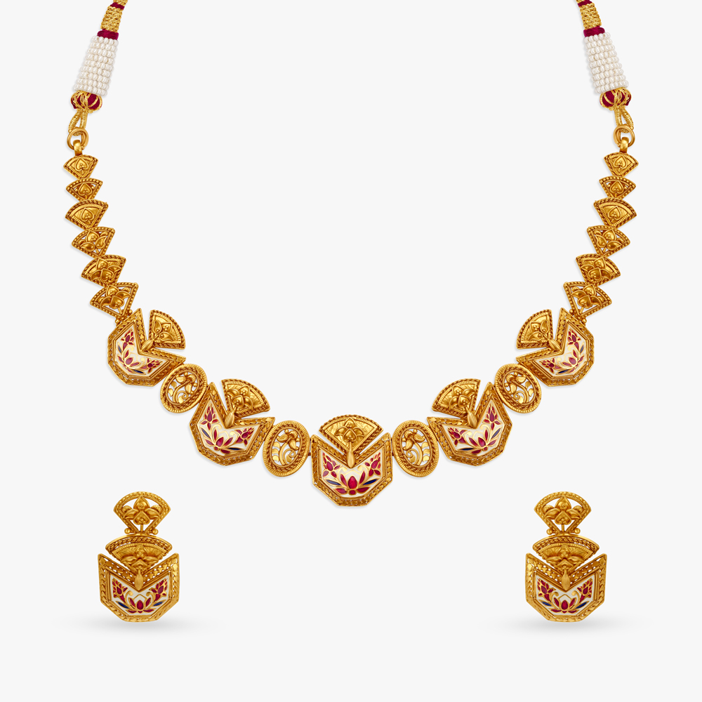 

Sheetal Shwet Necklace Set