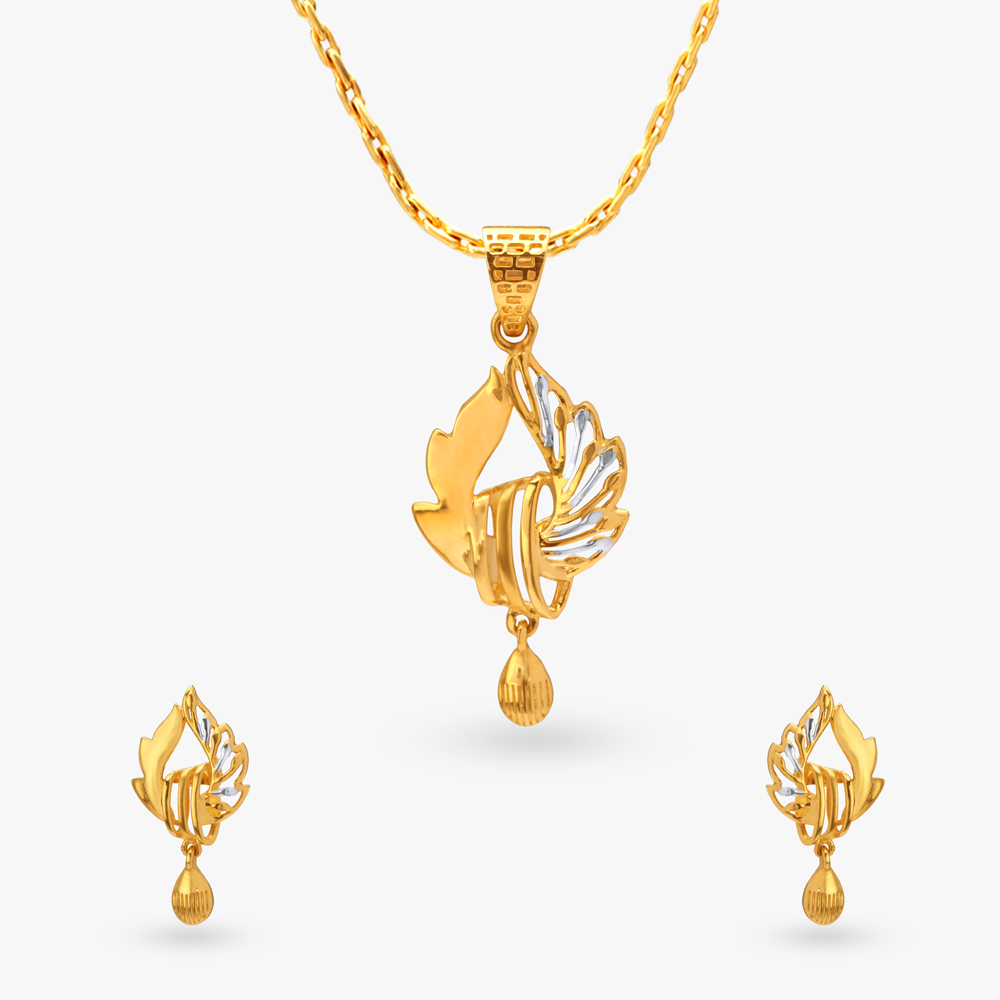 

Elegant Gold Pendant and Earrings Set