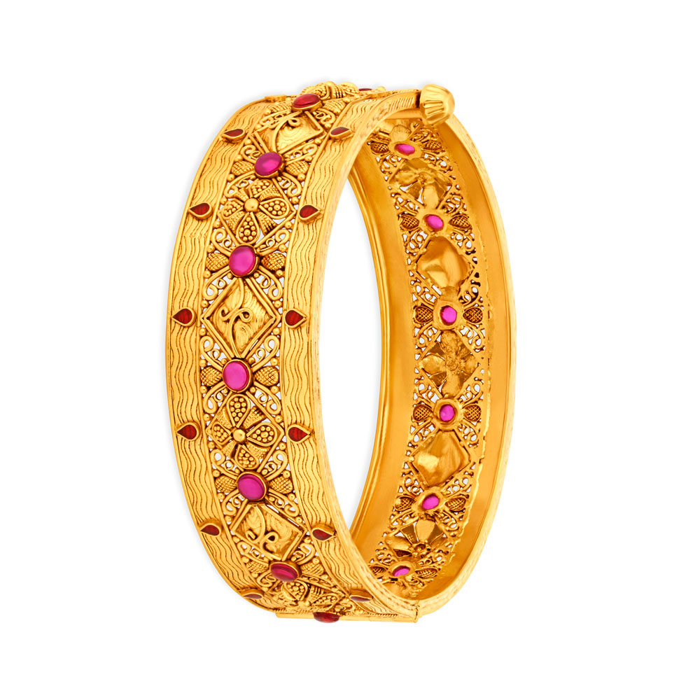 Ravishing Floral Jali Work Gold Bangle