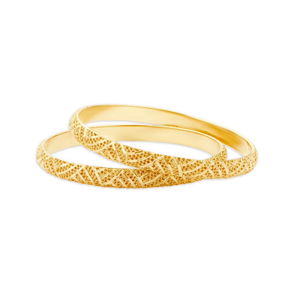 

Glimmering 22 Karat Yellow Gold Beaded Bangle