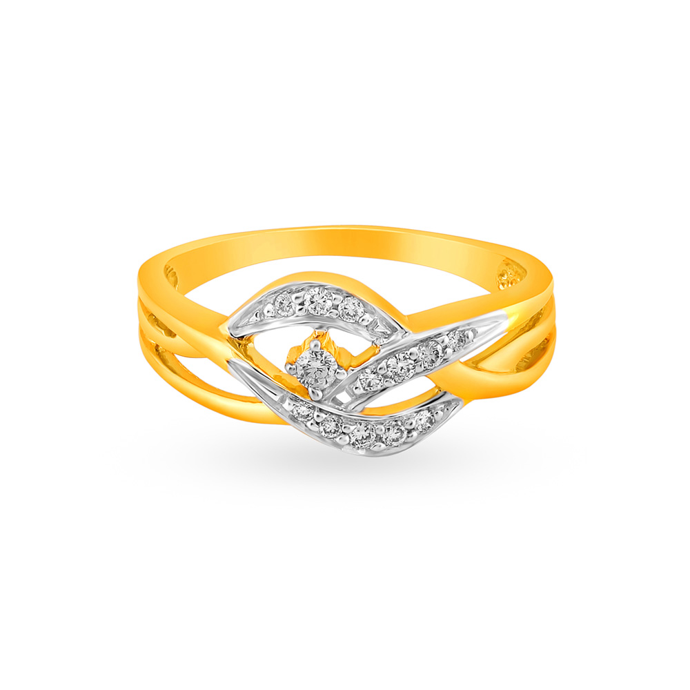 

Twisted Diamond Finger Ring