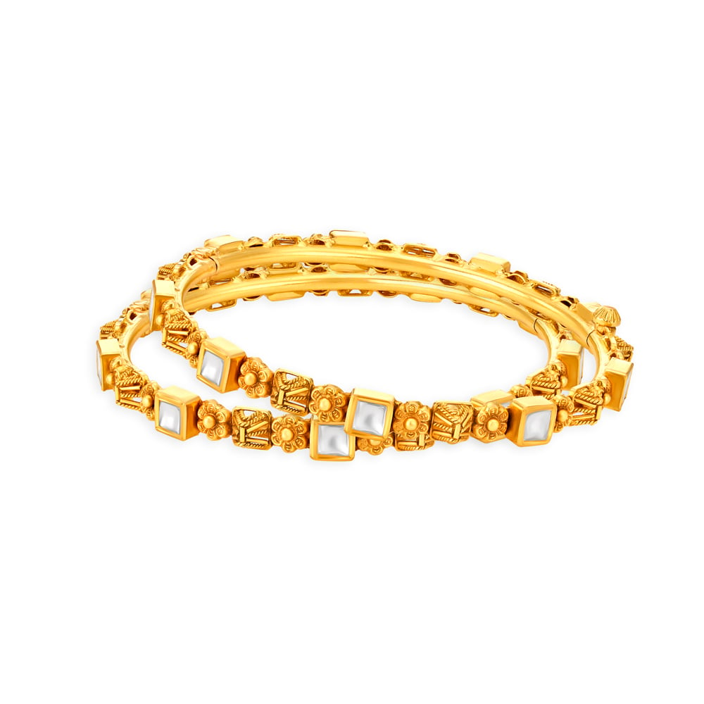 

Striking Gold Bangles