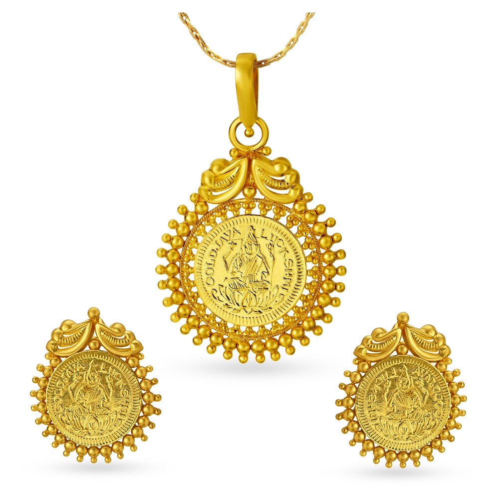 Minimalistic Gleaming Gold and Diamond Pendant and Earrings Set