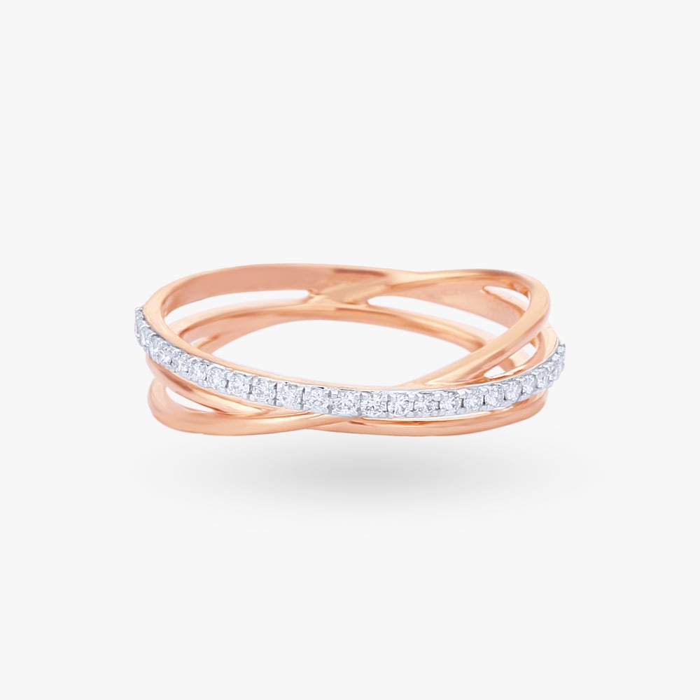 

Crossover Diamond Finger Ring