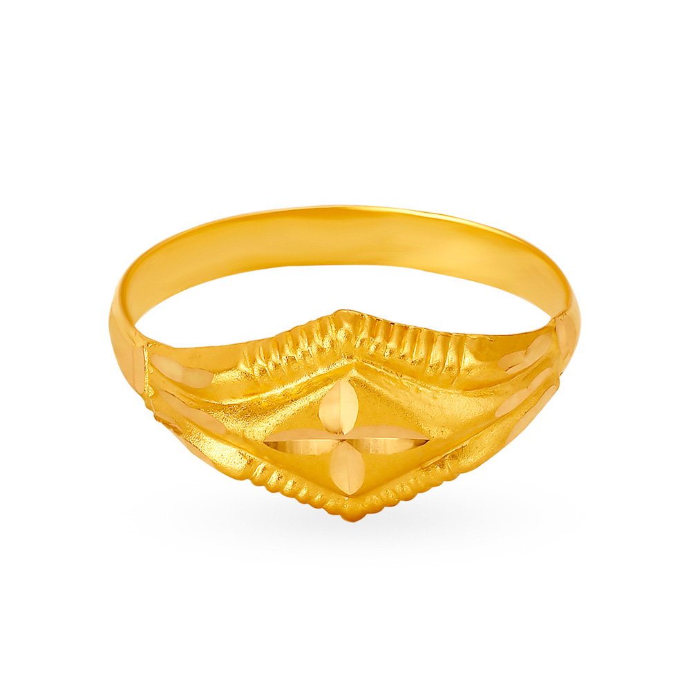 

Simplistic 22 Karat Yellow Gold Rhomboid Ring