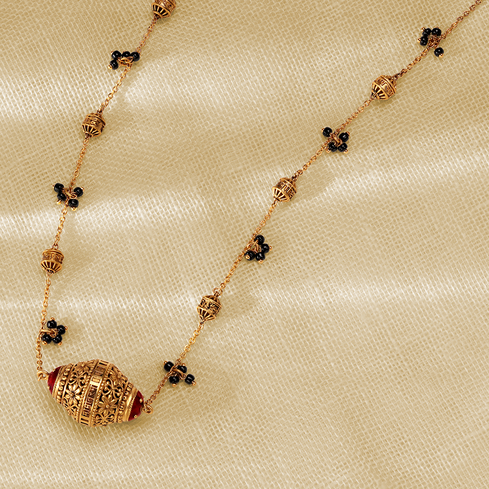 

Elliptical Intricate Mangalsutra