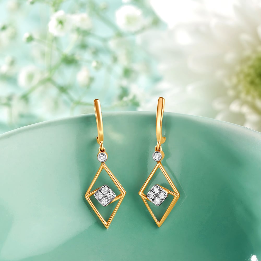 

Clean Geometry Diamond Drop Earrings