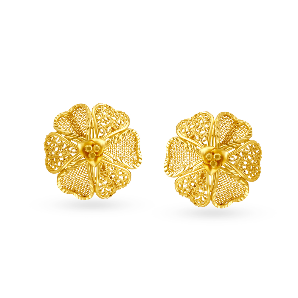 Spellbinding Heart Pattern Gold Stud Earrings