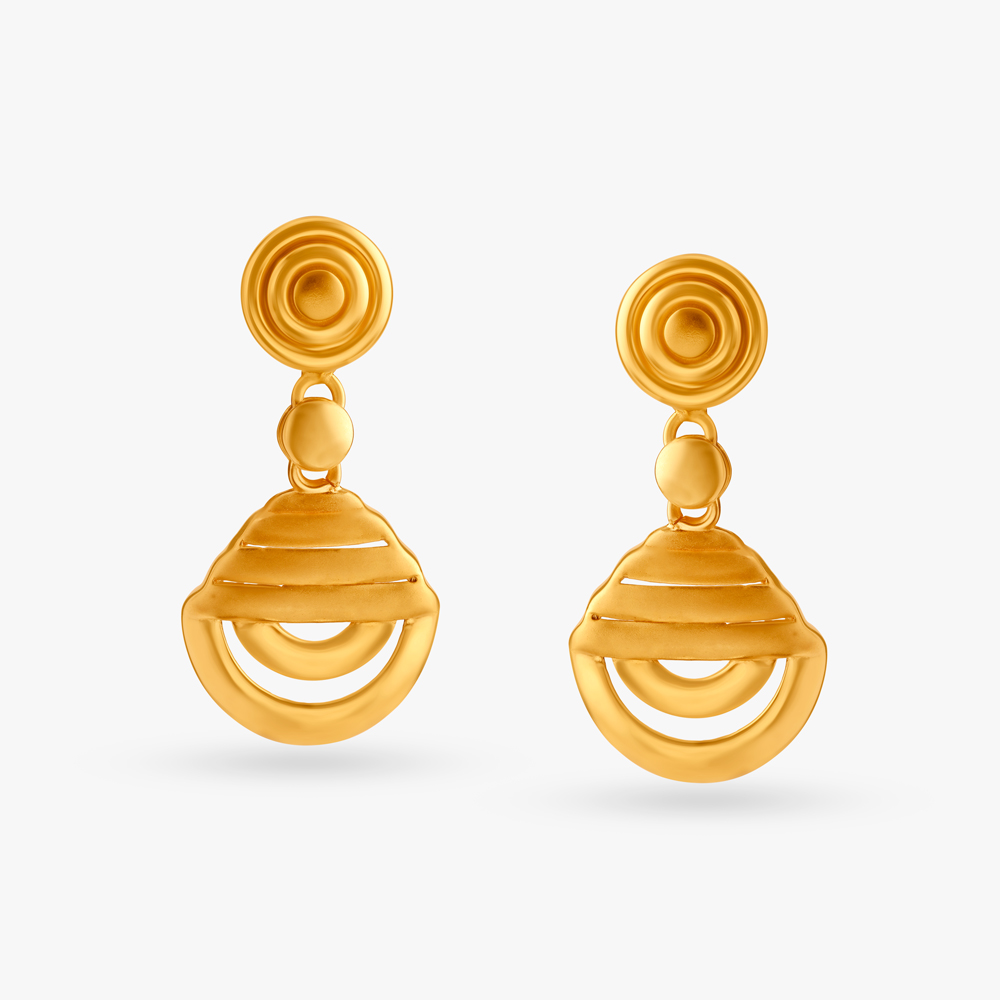 Buy Beguiling Jali Work Leafy Gold Drop Earrings at Best Price | Tanishq UAE