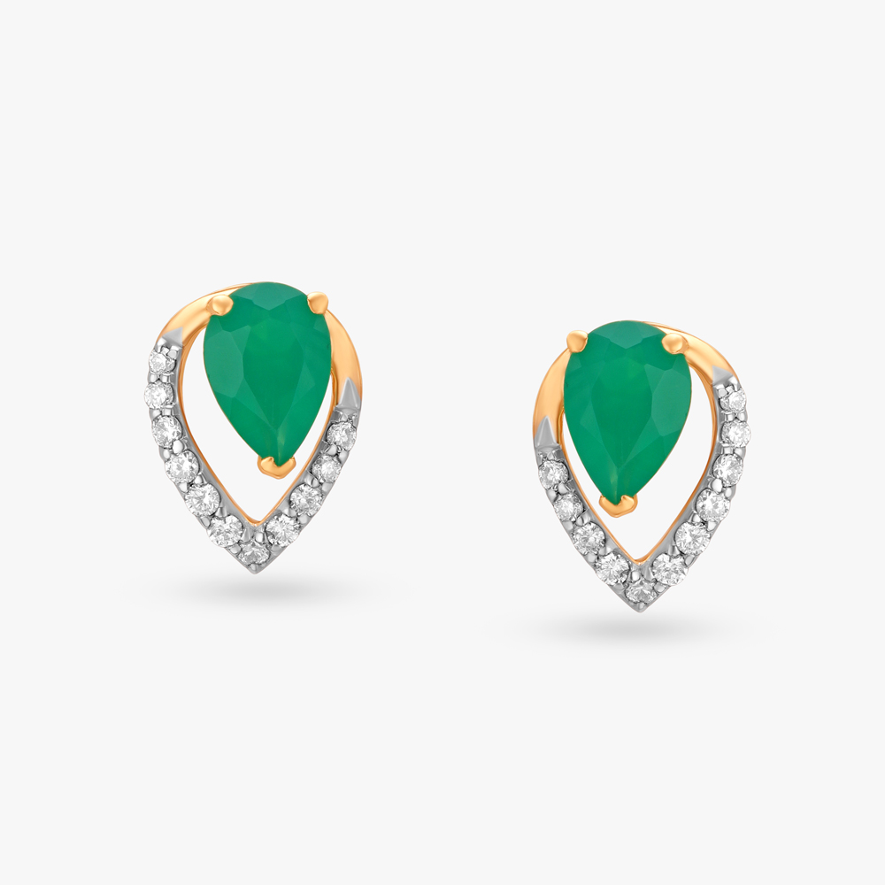 Arresting 18 Karat Yellow Gold And Emerald Triangular Studs