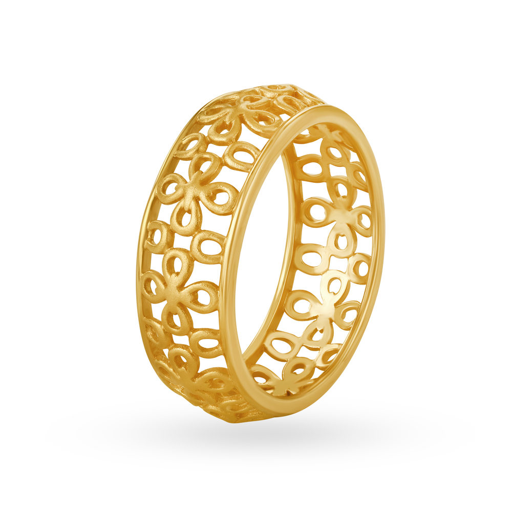 Classy Minimalistic Gold Ring