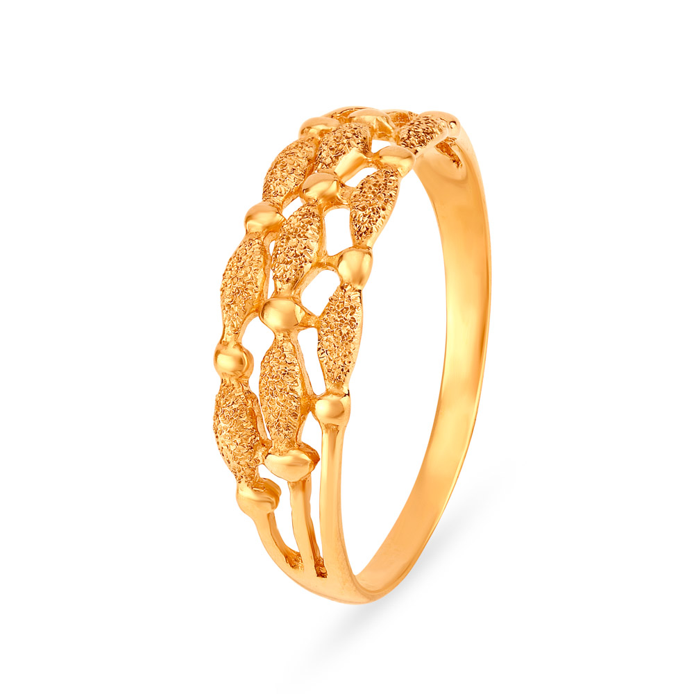 

Elegant Gold Finger Ring