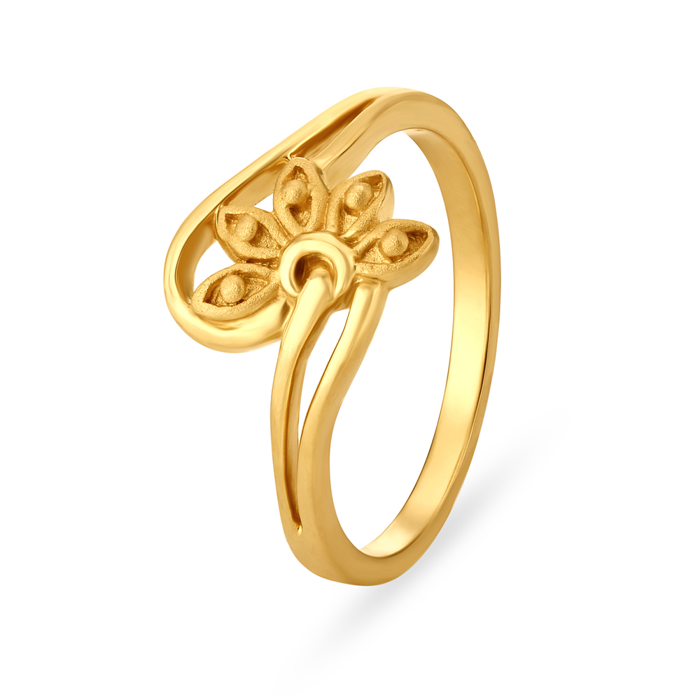 Enchanting 22 Karat Yellow Gold Textured Floral Finger Ring