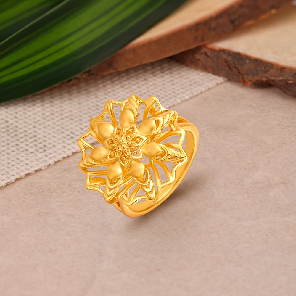 

Palatial 22 Karat Yellow Gold Floral Statement Ring