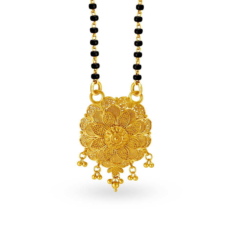 Mangalsutra pendant designs hot sale in gold