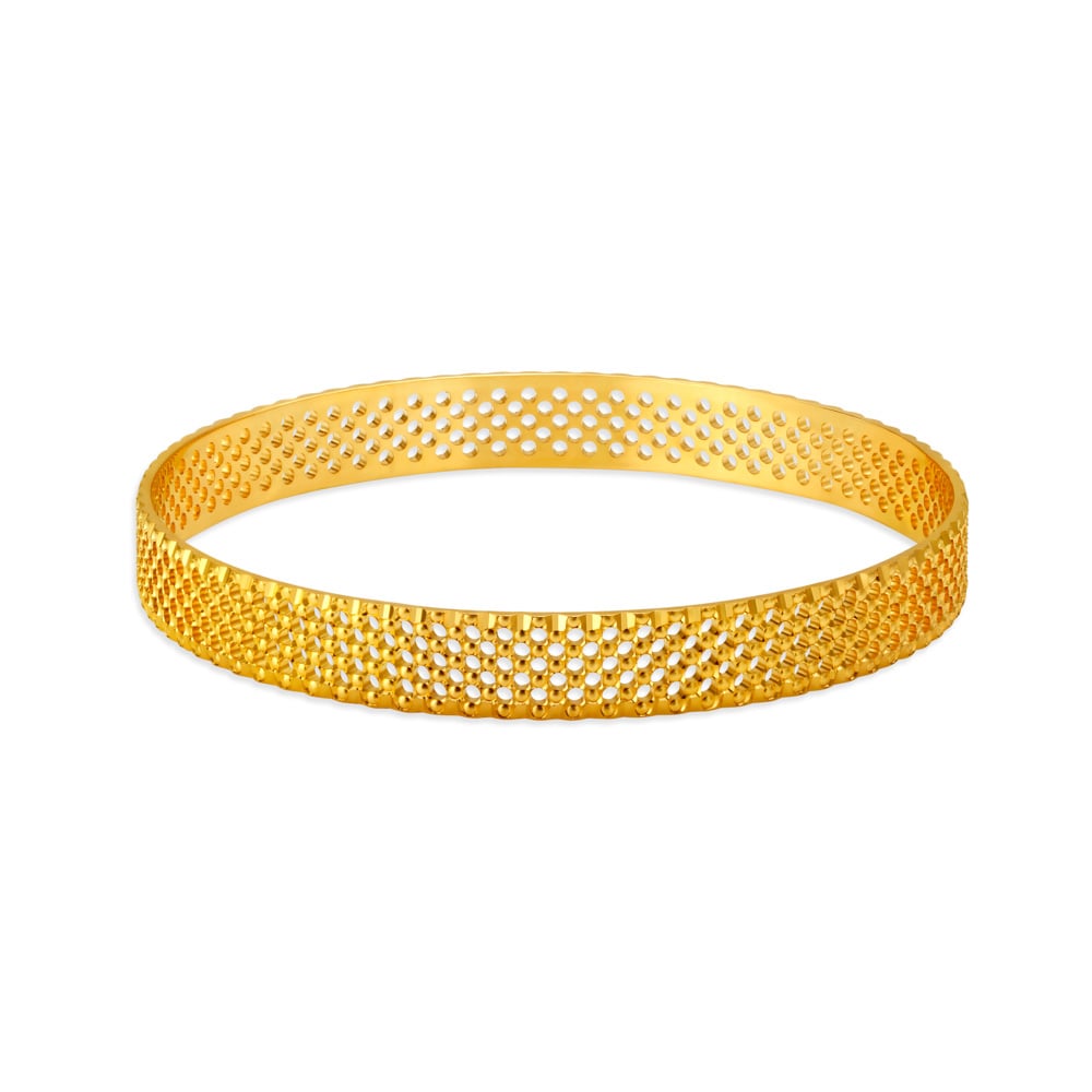 

Mesmerizing Gold Bangle