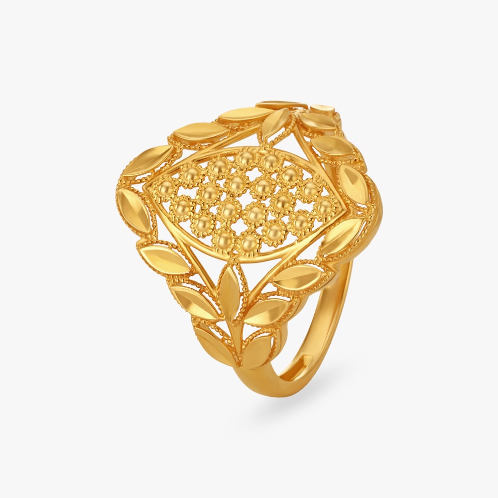 

Filigree Gold Finger Ring