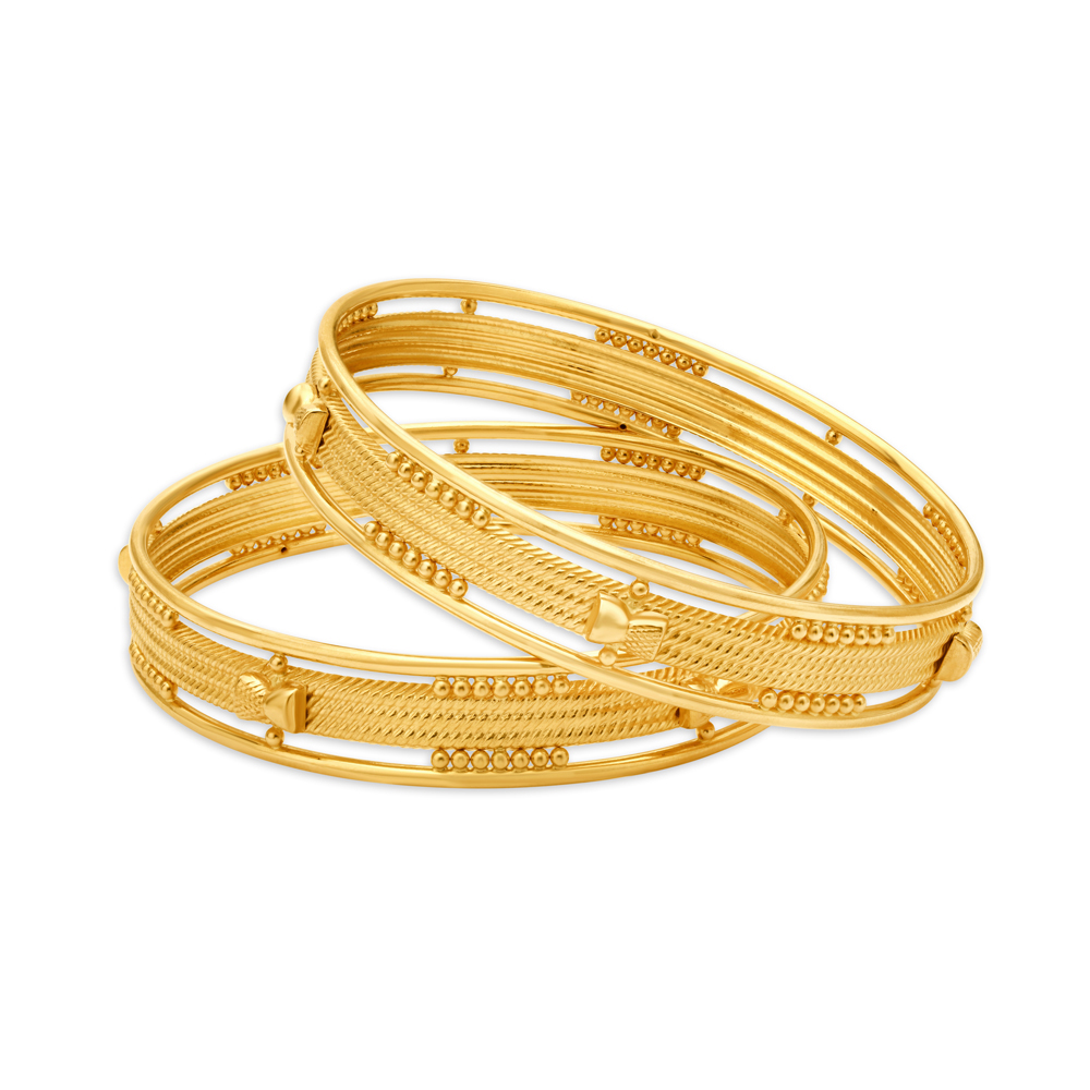 

Opulent Simple Bangle