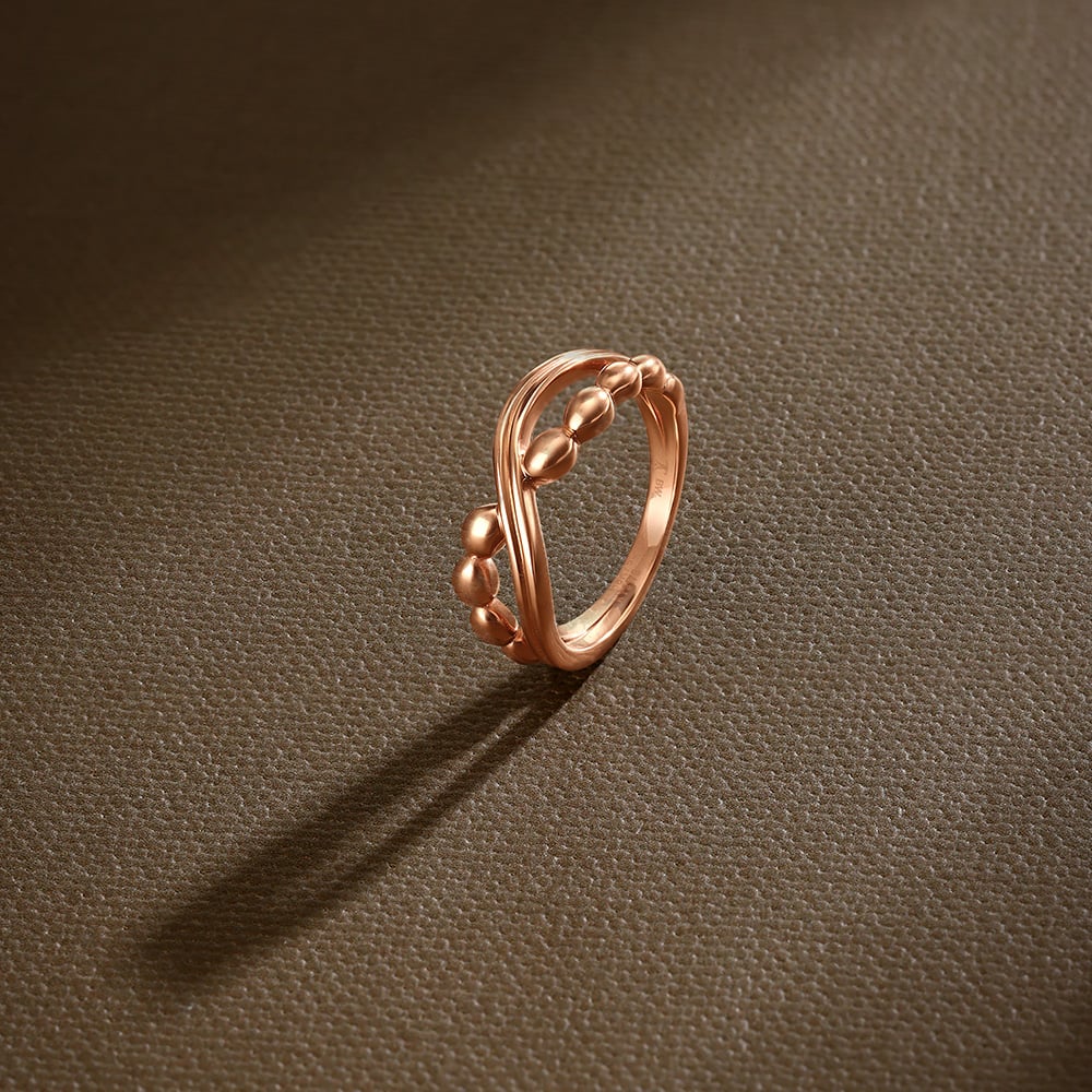 

Sphere Chic Gold Finger Ring