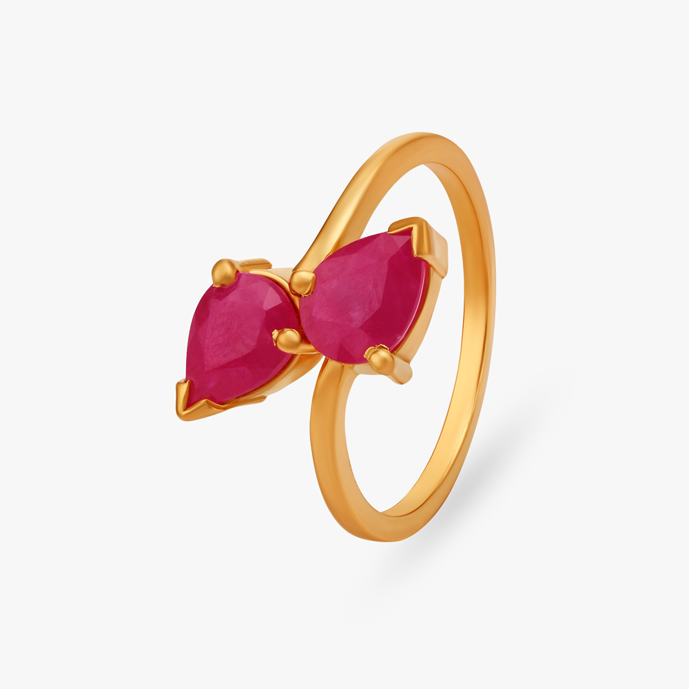 Luxurious 22 Karat Gold And Ruby Finger Ring | Tanishq