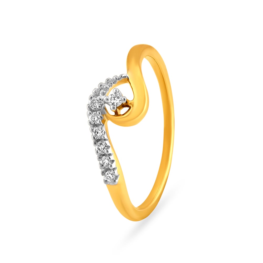 

Graceful Flowerbud Diamond Ring