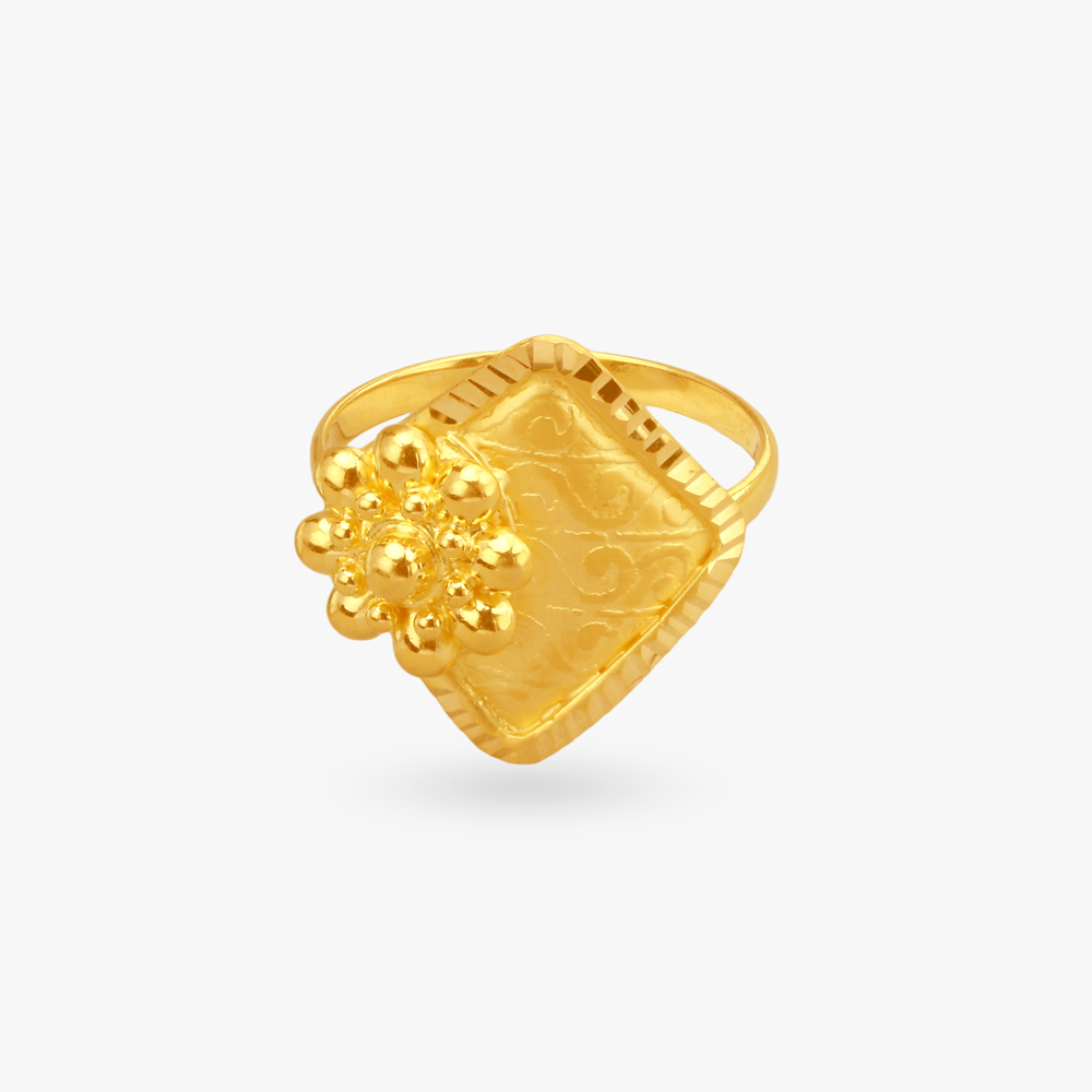 

Floral Majesty Gold Finger Ring