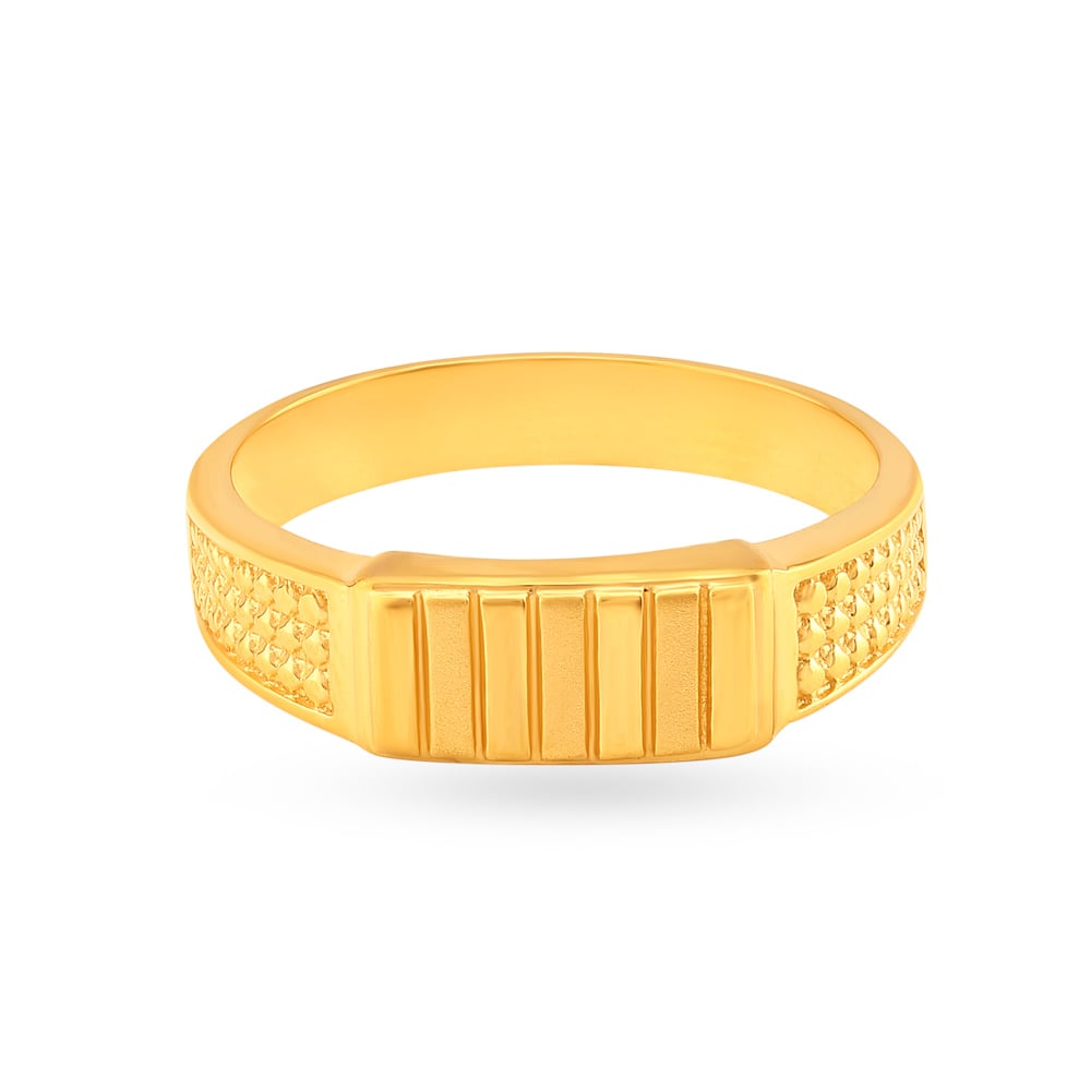 

Modish 22 Karat Yellow Gold Geometric Ring